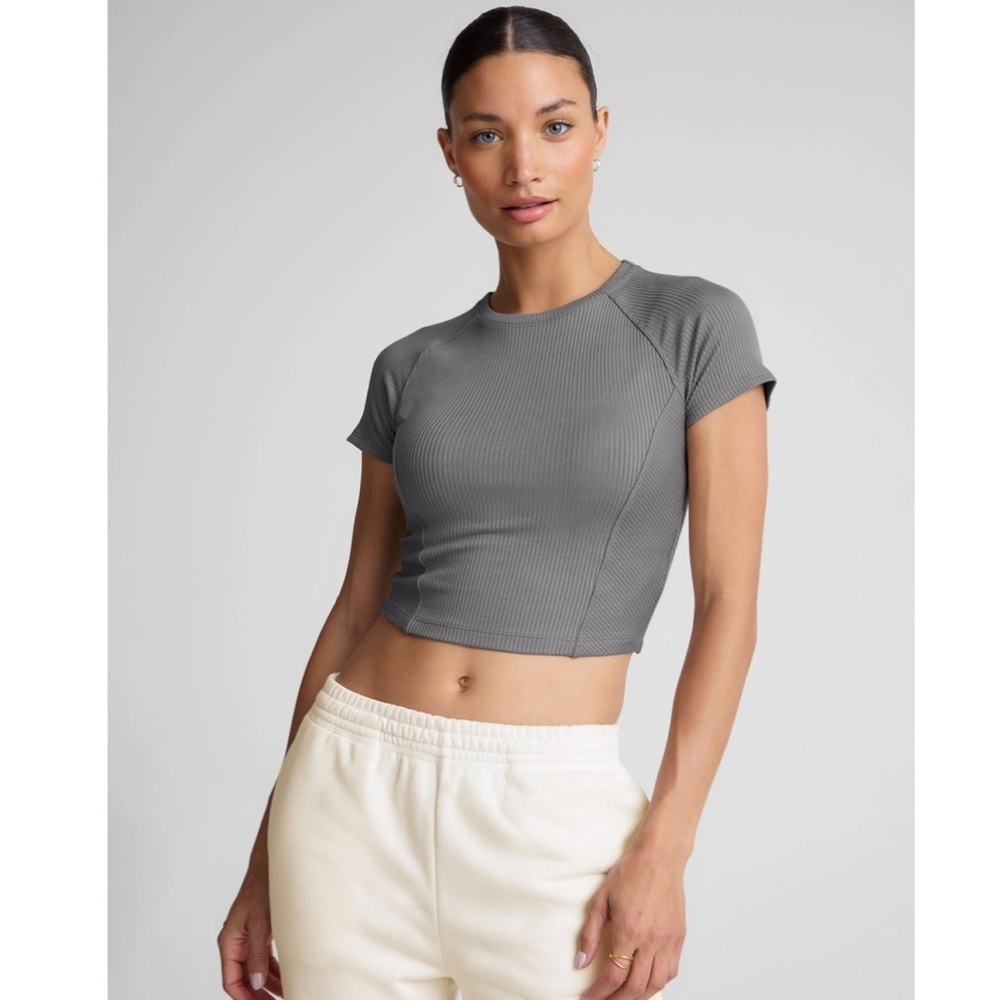Beyond Yoga Women's XL Silhouette Cropped Tee Stone Grey NWT RIbbed Fabric - Picture 2 of 7